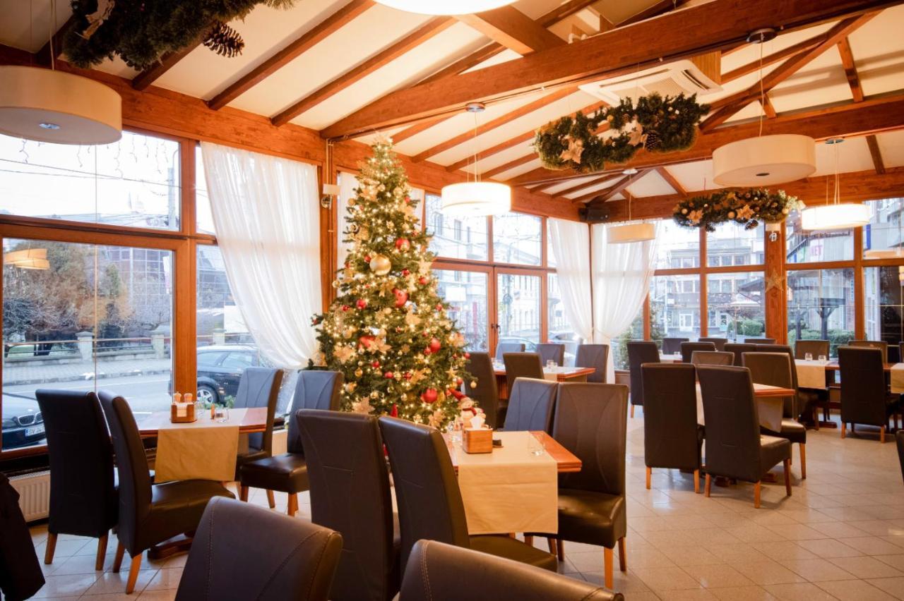 Restaurant Pensiune Bucovina Câmpulung Moldovenesc Eksteriør bilde